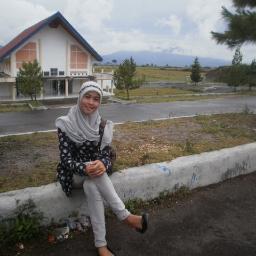 Tiia17azia's profile picture. #being careful in judging an opinion is a sign of wisdom,*.*?