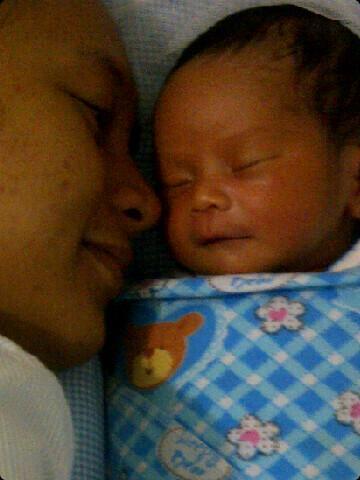 Lucky mom and Wife (˘⌣˘)ε˘`)