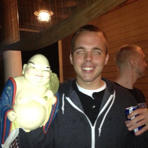 gsoni12's profile picture. Lovin life