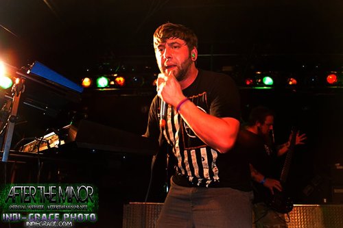 Line up:
Wardy ~ Vocals and Keys /
Dan ~ Drums /
Josh ~ Bass /
back up vocals
Mike ~ Rhythm Guitar /
Alex ~ Lead Guitar
\m/ Flint Metal \m/