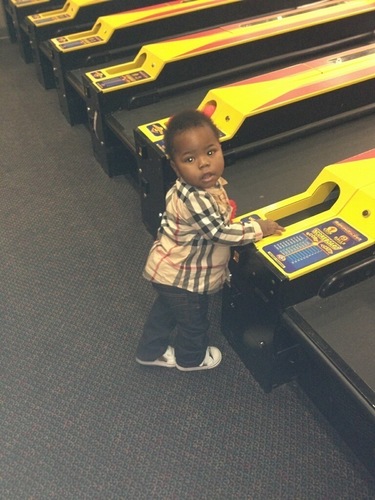 Daylon`s Mommie #TEAMDNTGiVEAFUCK #TEAMBROWNSKiN #TEAMMOSTHATED #TEAMNODRAMA #TEAMSiNGLE ! I Love My Life I'm Never Worried About The Next !!