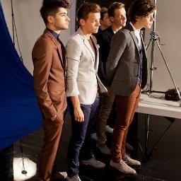 My life in 1D | My Brother's @Real_Liam_Payne,@Louis_Tomlinson,@zaynmalik,@Harry_Styles and @NiallOfficiall ,read this http://t.co/q8HtSfYq