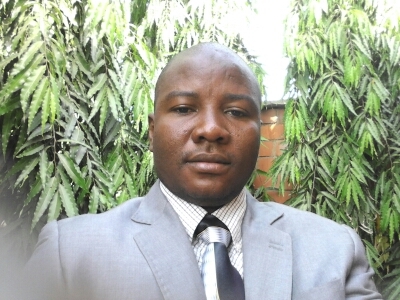 born in Minna,graduate of civil engineering,working in Abuja.