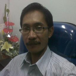 Panin Bank,hobby nulis lagu dinyanyiin sendiri, direkam sendiri, dikonsumsi sendiri, breeding & trading Lovebird