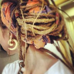 Dreadheads_de's profile picture. https://t.co/ICe4mdTTiq - Dreadlocks & Dreadhead Shop - Dreadlocks & Rasta Caps - Dreadstylisten Suche - Dreadlocks Mützen - Dreadmützen Tams Dreadschmuck Perlen Shop