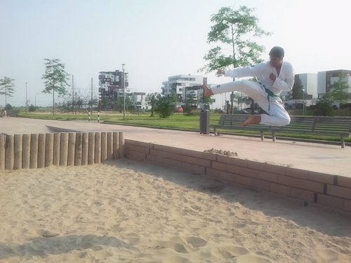 Akkieee95's profile picture. Give Love and get Loved That's the way of life 

Back at it again!