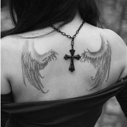 ''Aimer en secret ces souffrir en silence.''