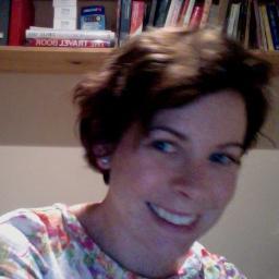media & comms bod, tweets music, politics + hi-jinks. loves chats + tomfoolery. views = mine.