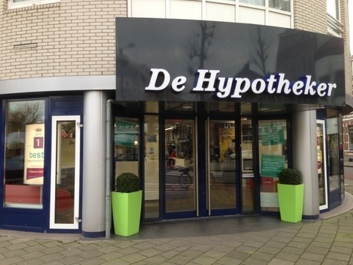 Onze vestiging in hartje Haarlem centrum voorziet de regio's Zandvoort, Bennebroek, Heemstede, Aerdenhout en Haarlem van eerlijk onafhankelijk hypotheekadvies.