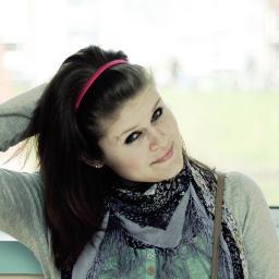 yvetteangeline's profile picture. 