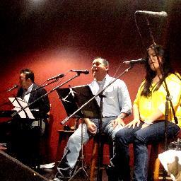 Agrupación Guatemalteca. Interpreta Trova, música propia y del mundo. Haciendo música en Tríptico están: Ana Lucia Sulin, José Ovando, Vinicio Salazar.