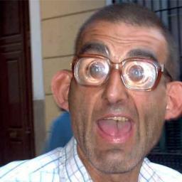 Si quiere reírse, entre en mi blog: