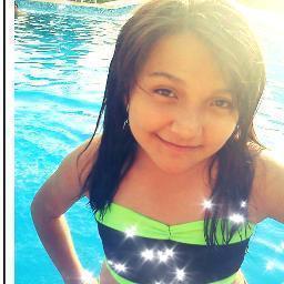 quiero mucho a mi perrito chati pero al igual que a ZENDAYA mi deseo es conocerla en donde sea pero la quiero ver ese sueño seria genial :D