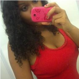 ; boba, chata , legal , carinhosa , feeia , ciumenta , sincera ... Faamilia & amigos . s2 ' 
  Minha Educação ira depender da sua . 
 http://t.co/sI5Yl4n3