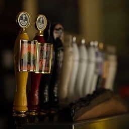 Local, organic wood fired clay oven pizza, sandwiches, and salads all named after Ryan Adam's songs, 16 craft beer taps, 30+ cans, wine, and a full bar.