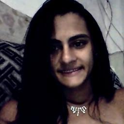 Ame, grite, cante, sorria, dance, iluda, odeie, viva, chore, brinque… Não tenha limites para as ações e atitudes. Seja FELIZ, isso basta.