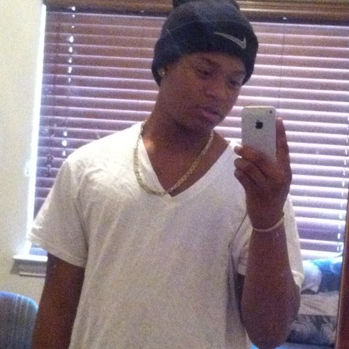 Chillin hard always countin money and just doing me hahaha Born and raised in NO and ifgaf about anything so fuck with me