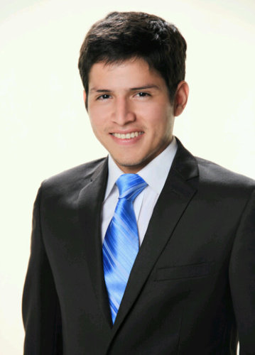 Emprendedor,networker , Católico ,Ex-Presidente Asociación de Estudiantes Facultad de Economía UCSG 2014-2015!