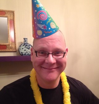 WriteAsRaine's profile picture. I am the least Machiavellian person I know.