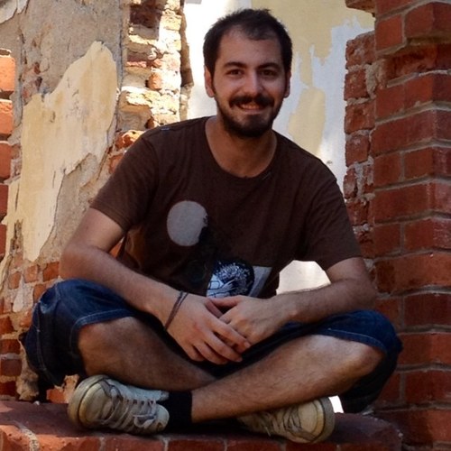 Bir Kimyagerin Dramı, Kimyanın Yollari Taştan, Büt Büt Atıyor Kalbim, 4 Sene Yetmez'in Yönetmen ve Başrol oyuncusu..