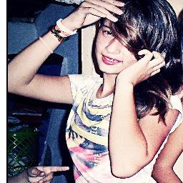 amor, felicidade e carinho nαo se comprα, nαo se vende, αpenαs se conquistα ;*