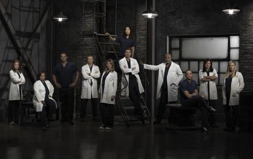 The biggest fan of Grey's Anatomy I am addicted and crazy about it.I love movies,music,tv and cooking.Also Anna Vissi,Johnny Depp, @JessicaCapshaw...