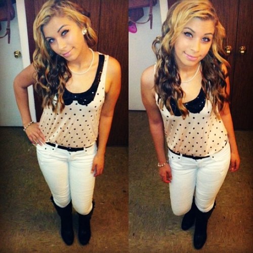 Yannur. Food & Boys. Follow Me & Be Lost ! Wussup .? K Bye ✌