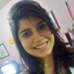 Sorria bonito e deixe os outros quererem descobrir qual é o segredo que faz você rir.