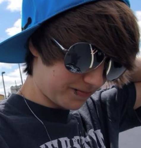 jeydonwale165's profile picture. Im a really great guy i have kik.. Message me if u want it