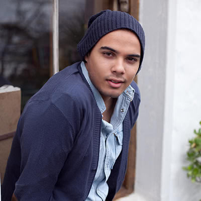 i am a huge fan of nevis.. this is my (@1janoskian_jai_) nevis fan account i garentee a follow back x Jimmy Nevis Followed:: 14December2012