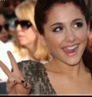 M0oO_33's profile picture. 