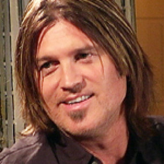 i deuced out of the justin bieber fandom..... um wat a faggot