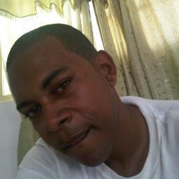I'm a cool guy love to have a laugh and talk about anything and love pictures! If you like can add on BBpin:24EB485B and me on what app: +2975672575