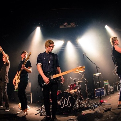 TWO 5SOS FANS | 5 Seconds of Summer - Luke, Ashton, Michael, Calum | Their just a little bit out of my limit | #5SOSFAMILY
