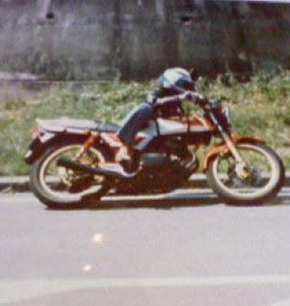 車、単車、時々自転車。 2021年10月CB400SFにてリターン、2022年09月にCB400 SBへ乗換。2023年1月CBR600RRを増車。2023年8月CBR600RR→S1000R (2022年式)へ乗換→2025年3月1日 S1000R手放し。