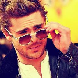 Aún no he leído tus términos y condiciones y ya quiero aceptarte. Te vengo a enamorar. Gomiseo al DM.