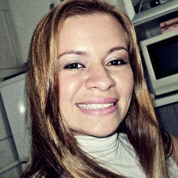 Amiga , carinhosa ...
Amo minha familia,Mc Donalds,filmes e dançar!!!!
Cada um tem de mim exatamente o que cativa.