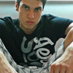 17, atleta de hipismo, no pain no gain.