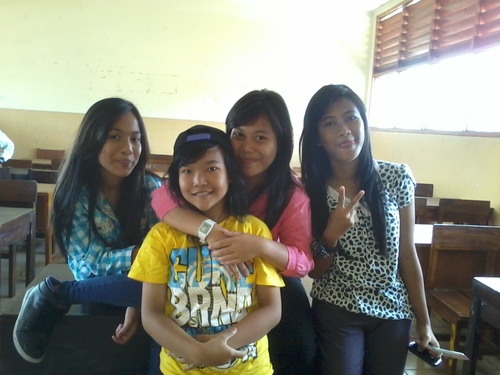 mapit_woless's profile picture. 