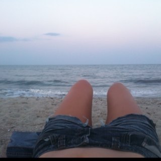 basic_belle's profile picture. I just tweet things about college. Studyin', Workin', Sleepin', Eatin', oh yea and Drinkin' #OfCourse #StayGolden