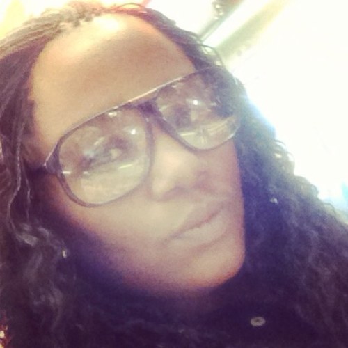 Business partner to @elite_noel. Manager for @TheDiddyofHair & BEST Female rapper @EpiphanyReal http://t.co/HeBItFAM