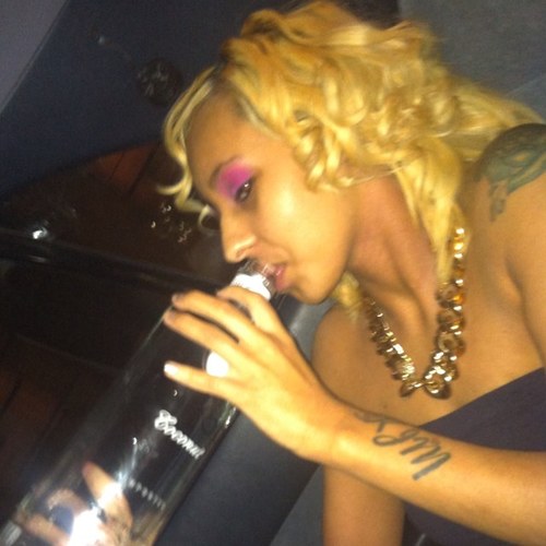 Livin Young , Wild , & Free !
Money Is Mah Motive , Loyalty , and TRUST !