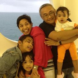 wife. mom of three. preschool teacher. tutor. happy :)