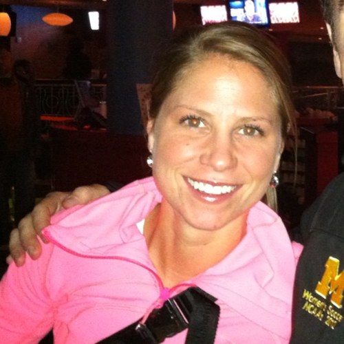 NCAA womens soccer player. 4x women soccer national champion. 2x marathon runner Wife and Mama