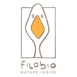 Organic cotton garments ethical and fair trade, made in Italy for baby 0-24, the pure skin of a newborn is the source of inspiration for our collection.