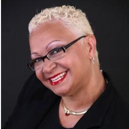The Joan brings 35+ years experience to Mo Hair Salon specializing in Extensions, Keratin Treatments, Color, Haircuts, Natural Hair and Regrow treatments.