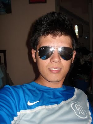 Me gusta estar solo, pero prefiero estar solo contigo. ♥