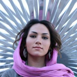 و ما همچنان دوره میکنیم،شب را و روز را و هنوز را