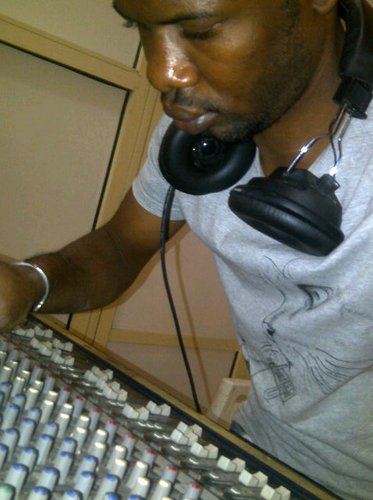 A Qualified Sound Engineer,Reinforcement and Renting Equipments,Media,Promo and Artist Managements more Info @djoscar68 #BB 22D660EA