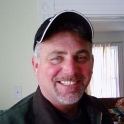 ymoent's profile picture. 